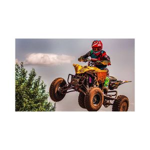 پادری نوجوان مدل موتور چهار چرخ آفرود