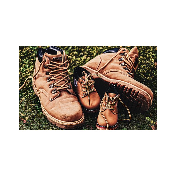 پادری نوجوان مدل کفش های چرم پدر و پسر