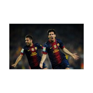 پادری نوجوان مدل مسی و بارسلونا