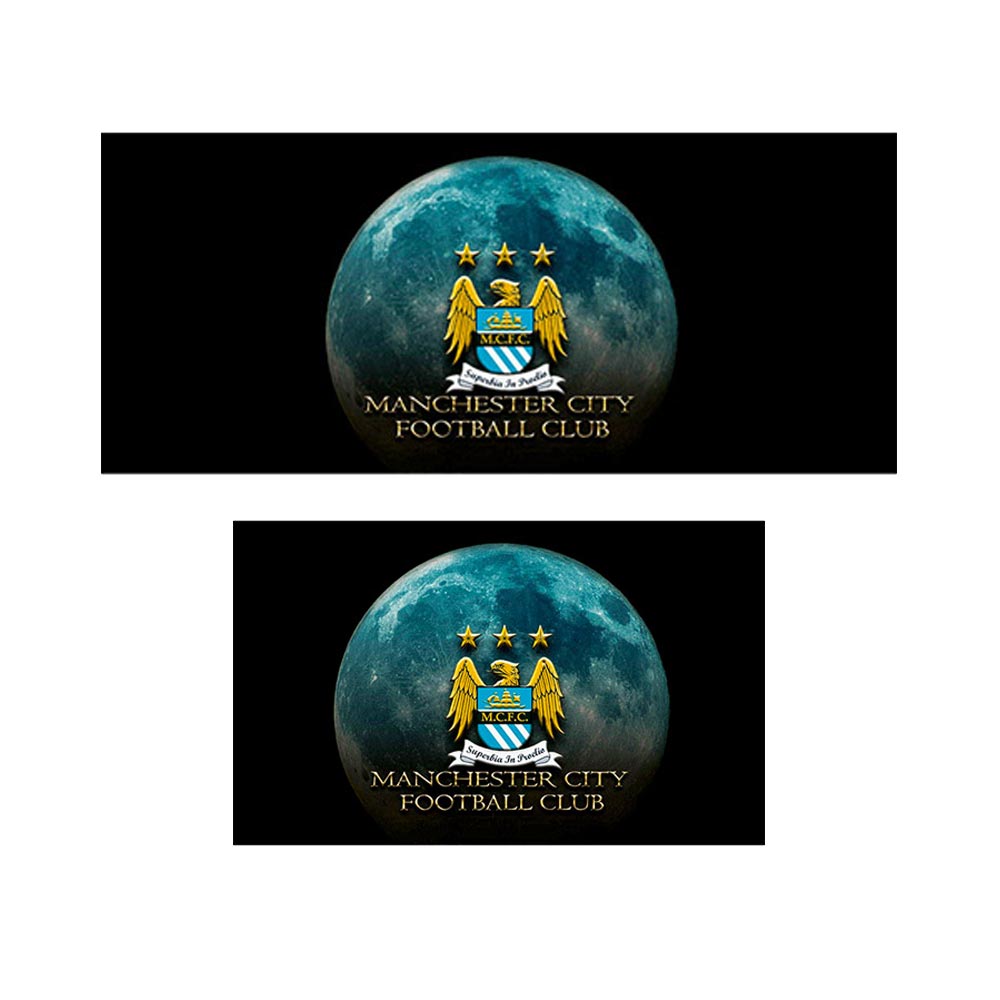 پادری نوجوان ورزشی مدل آرم منچستر سیتی در ماه